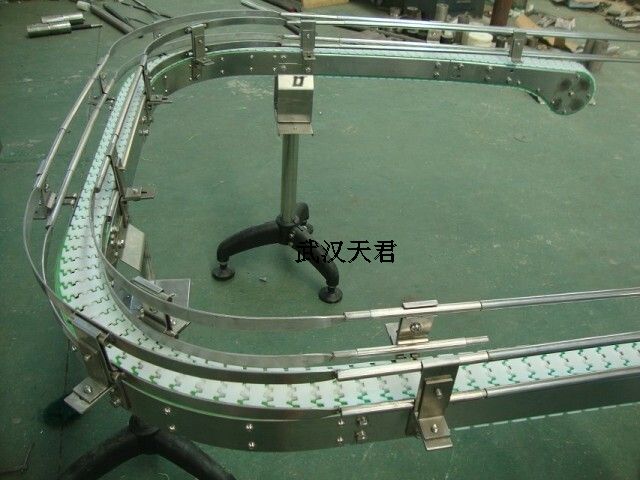 鏈板輸送機(jī)